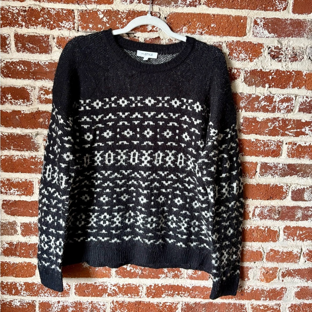 myStyle black and white cosby sweater